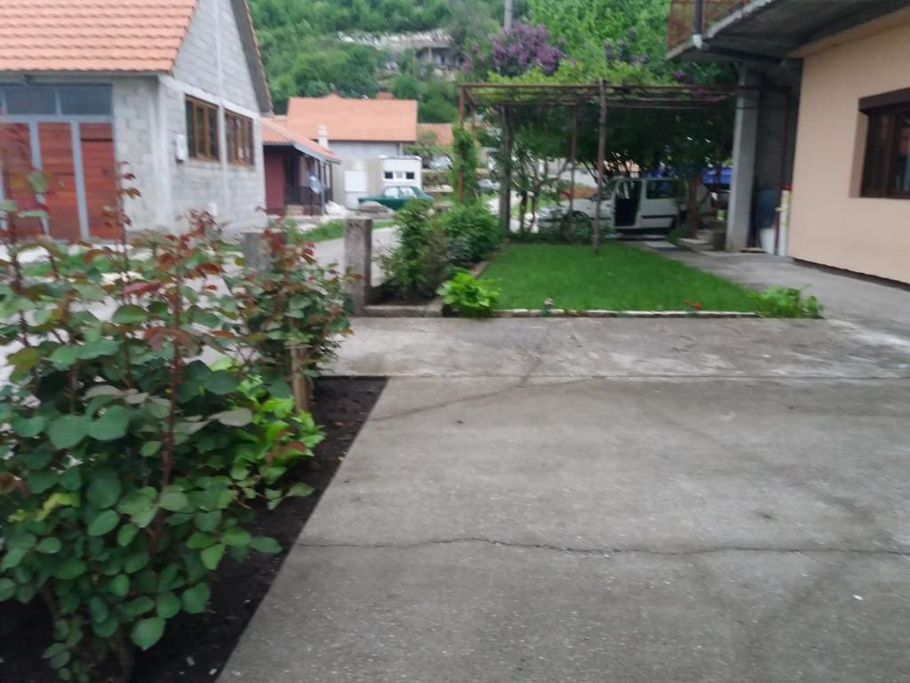 Апартаменты Apartment Mirkovic Цетине