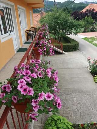 Апартаменты Apartment Mirkovic Цетине Апартаменты с 2 спальнями-26